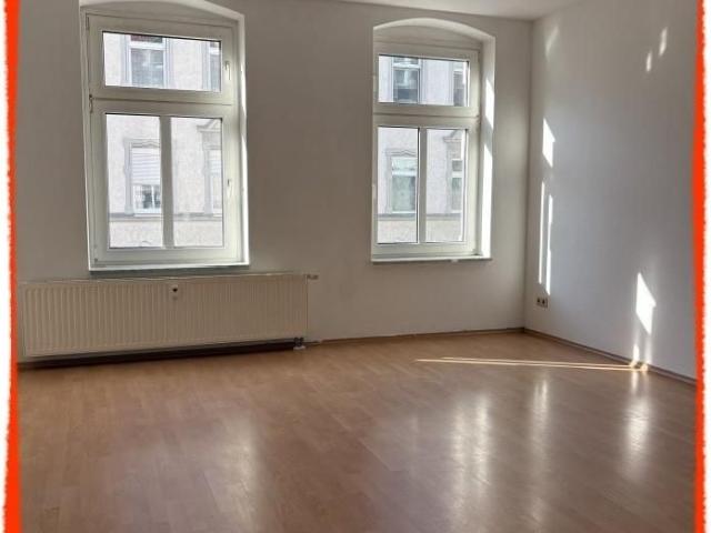3 Zimmer Wohnung mit BALKON und PKW Stellplatz in Zwickau Pölbitz zu vermieten!