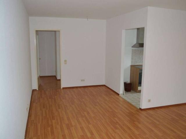 3 Zimmer Wohnung mit Balkon und Pkw Stellplatz