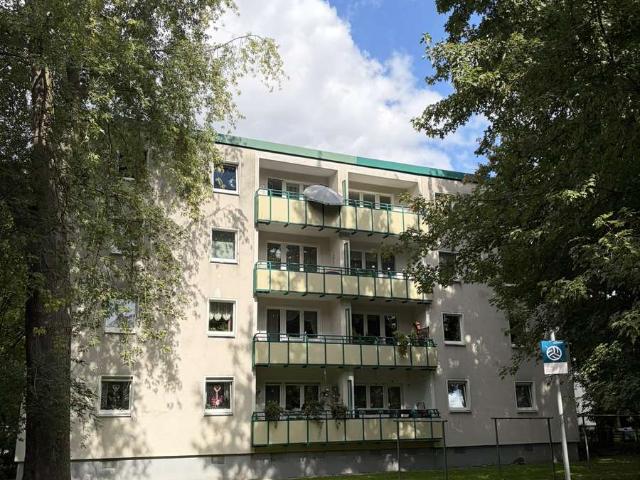 3 Zimmer Wohnung mit Balkon und renoviert