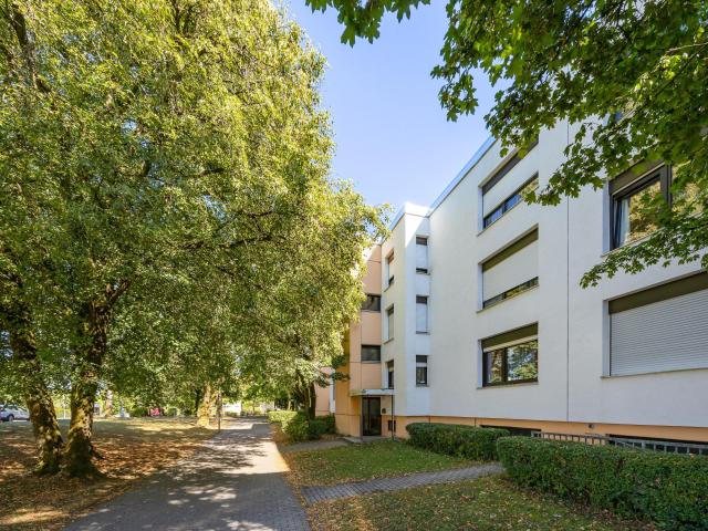 3 Zimmer Wohnung mit Balkon und Tiefgaragenstellplatz