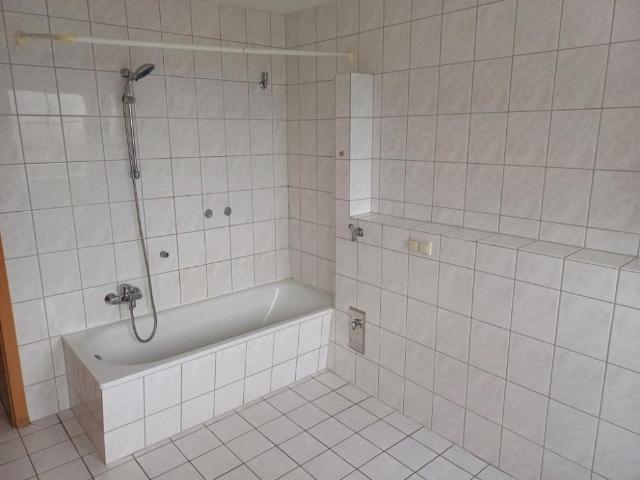 3 Zimmer Wohnung mit Balkon zu vermieten