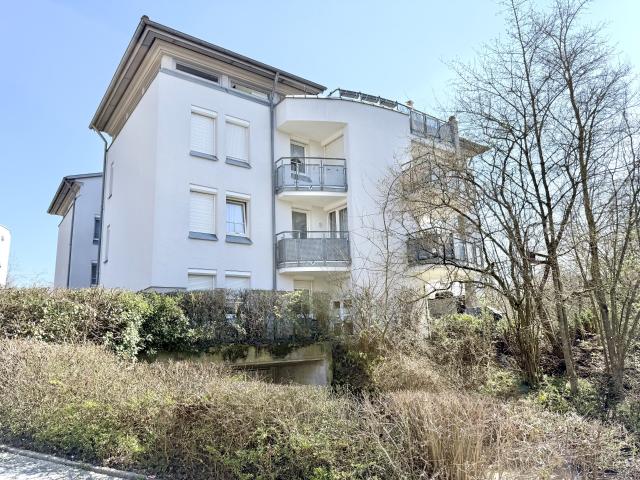 3 Zimmer Wohnung mit drei Balkonen, PKW STP & TG STP