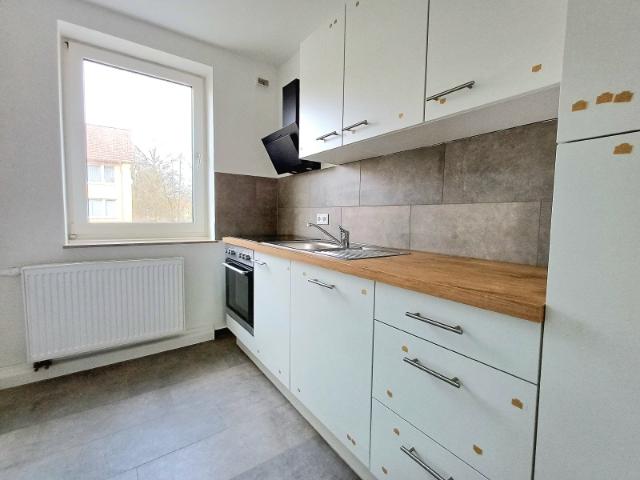 3 Zimmer Wohnung mit Einbauküche!