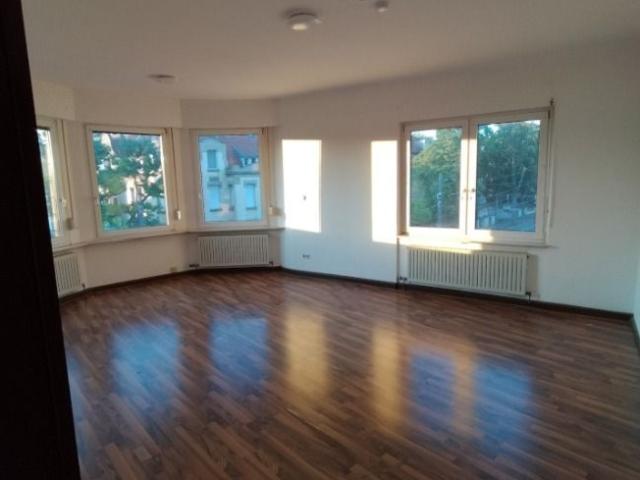 3 Zimmer Wohnung mit Einbauküche und Balkon in Horn