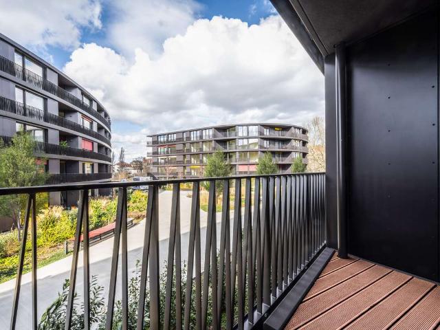 3 Zimmer Wohnung mit Einbauküche und Blick aufs Grüne in Tech Metropole Dresden