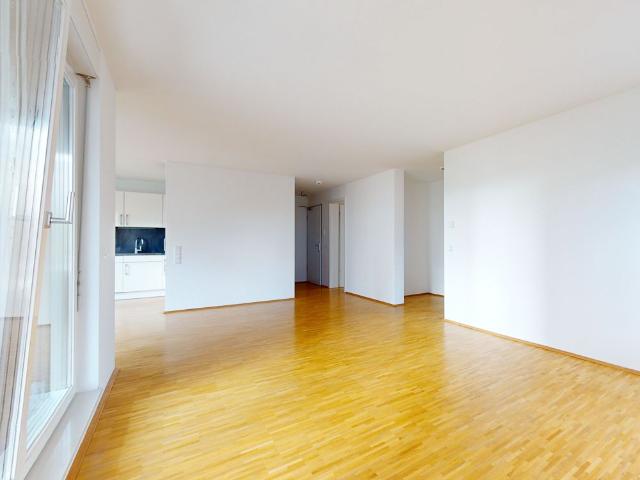 3 Zimmer Wohnung mit Einbauküche und Loggia im Aranda Quartier zu vermieten!