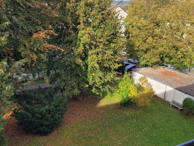3 Zimmer Wohnung mit Einbauküche, Balkon und Parkplatz Besichtigung diesen Samstag