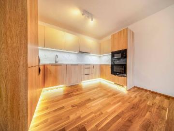 3 Zimmer Wohnung mit Einbauküche in Tech Metropole Dresden
