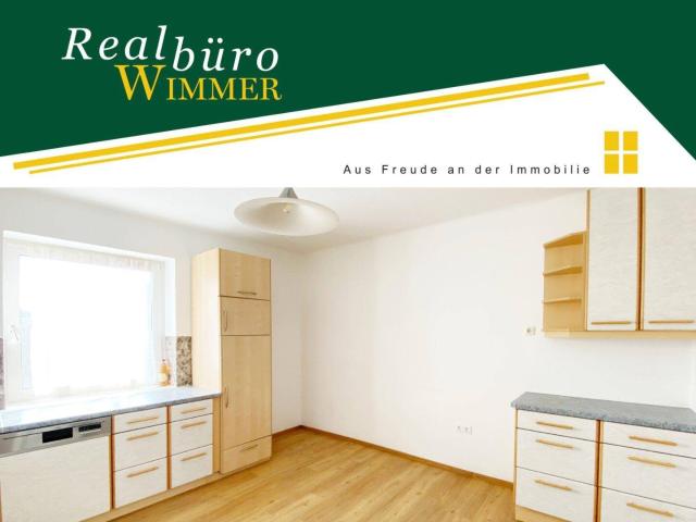 3 Zimmer Wohnung mit Eigengarten und Garage