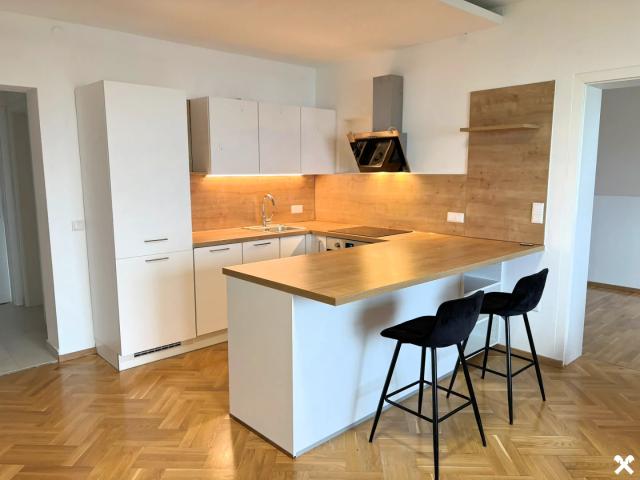 3 Zimmer Wohnung mit Galerie und Bergblick