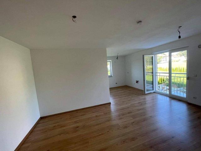 3 Zimmer Wohnung mit Garten & 2 Stellplätzen im Obergeschoss ‍ ‍ ‍