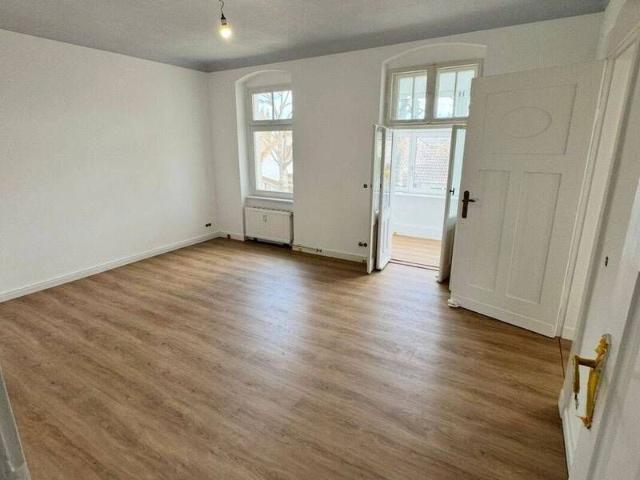 3 Zimmer Wohnung mit Garten
