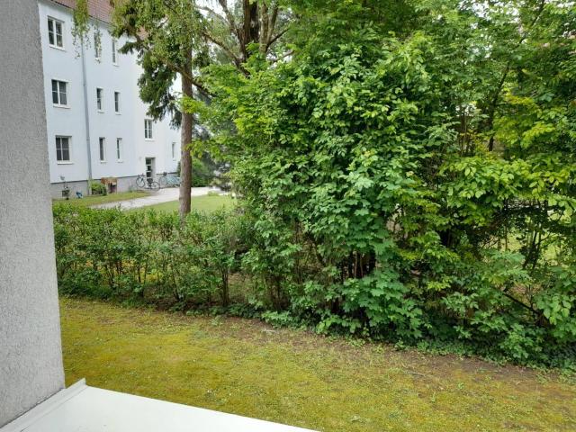 3 Zimmer Wohnung mit Garten und Parkplatz