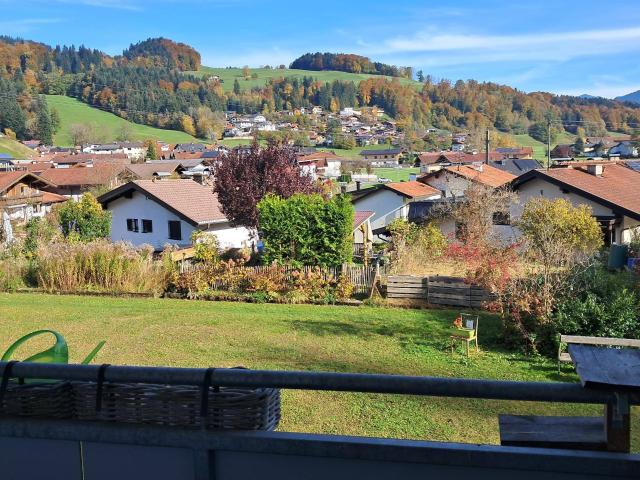 3 Zimmer Wohnung mit Gartenabteil und Garage in Niederndorf