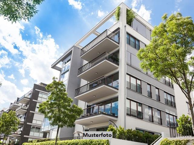 3 Zimmer Wohnung mit gemütlichem Balkon und eigener Garage