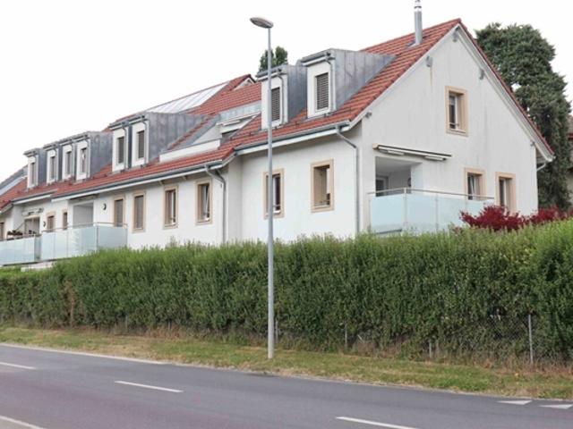 3 Zimmer Wohnung mit großem Balkon