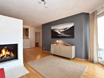 3 Zimmer Wohnung mit großem Balkon und Tiefgaragenplatz