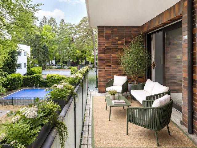 3 Zimmer Wohnung mit großzügiger Terrasse und Gemeinschaftspool in Berlin Grunewald