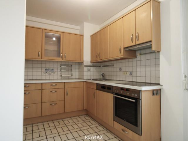 2 Zimmer Wohnung mit Innenhoflage verschönern und einziehen!
