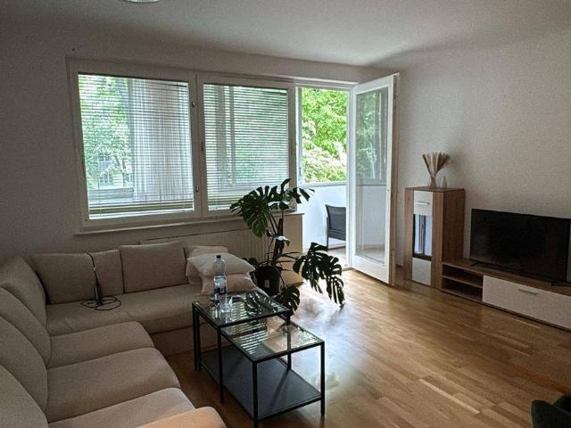3 Zimmer Wohnung mit Loggia 92m2