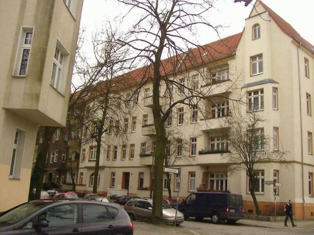 3 Zimmer Wohnung mit Loggia im 3. Obergeschoss in Berlin Köpenick