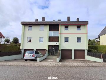 3 Zimmer Wohnung mit Loggia in Hofstetten
