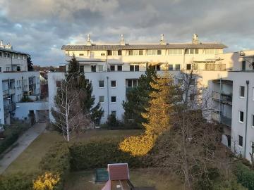 3 Zimmer Wohnung mit Loggia in zentraler Lage