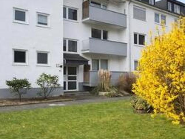 3 Zimmer Wohnung mit Loggia & Stellplatz in Köln Porz Wahnheide