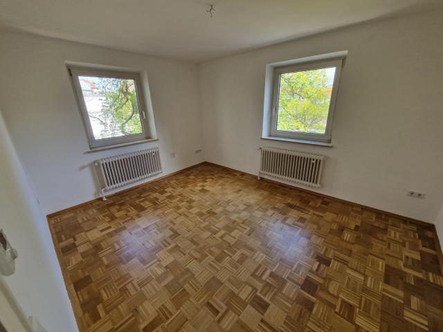 3 Zimmer Wohnung mit neuer Einbauküche in zentraler Lage von Augsburg