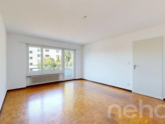 3 Zimmer Wohnung mit Potenzial und schöner Aussicht ins Grüne