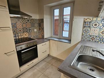 3 Zimmer Wohnung mit privatem Garten zur Miete in Courtemaîche