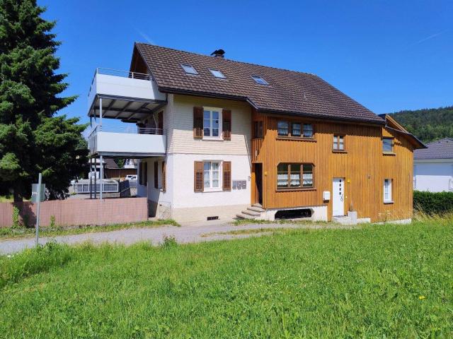 3 Zimmer Wohnung mit Sonnen Terrasse in Göfis' schönster Ruhelage – viel Charme & Charakter