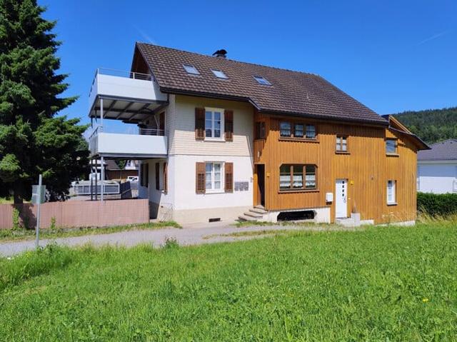 3 Zimmer Wohnung mit Sonnen Terrasse in Göfis' schönster Ruhelage – viel Charme & Charakter