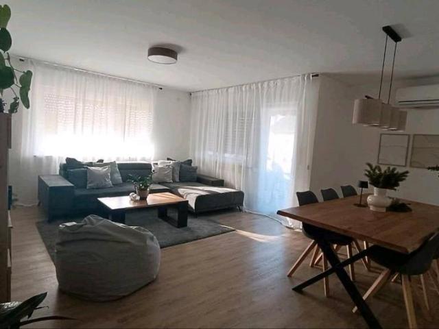 3 Zimmer Wohnung mit Sonnenbalkon, in ruhiger Lage, OHNE MAKLER