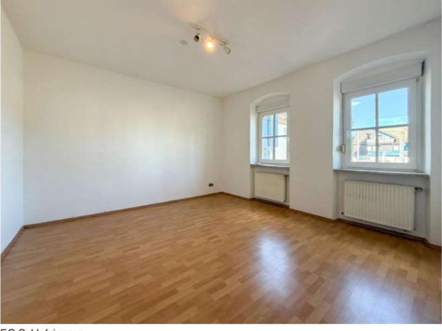3 Zimmer Wohnung mit sonnigem Balkon