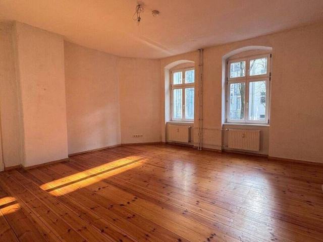 3 Zimmer Wohnung mitten in Friedrichshain!