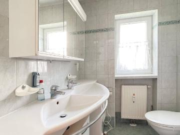 Wohnung zur Miete in 6380