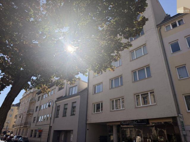 3 Zimmer Wohnung Nähe Josefsplatz sehr hell im 3. Liftstock mit Blick auf den Schwechatfluss