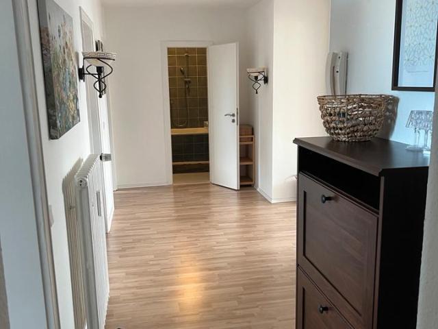 3 Zimmer Wohnung Nähe Sana Klinik Nähe S1 Haltestelle