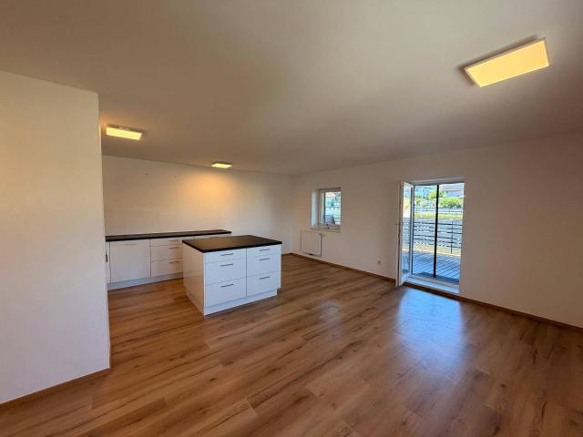 3 Zimmer Wohnung nahe Ried/ FACC | 2 Bäder | 2 Parkplätze | großer Balkon