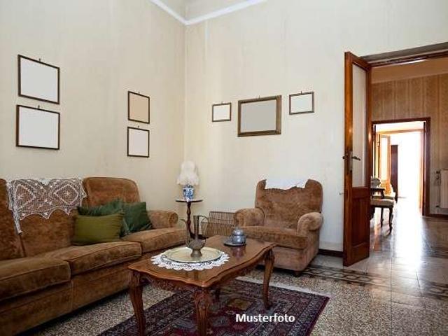 3 Zimmer Wohnung nebst Balkon + provisionsfrei