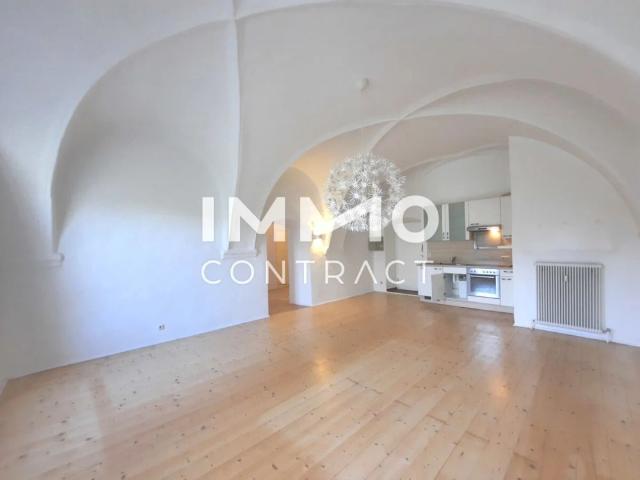 3 Zimmer Wohnung am Stadtplatz im großer Terrasse auch als Wohngemeinschaft geeignet!