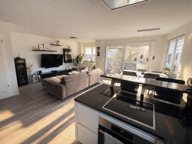 3 Zimmer Wohnung BJ 2020 mit Südbalkon, Gäste WC & Tiefgarage