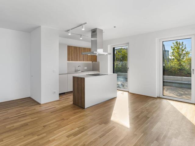 3 Zimmer Wohnung Extra Large unmöbliert mit Zugang zu Fitness, Co Working, Dachterrasse, Kinoraum
