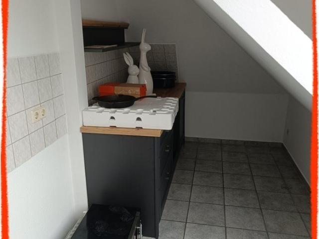 3 Zimmer Wohnung im Dachgeschoß und mit BALKON in Zwickau Niederplanitz zu vermieten!