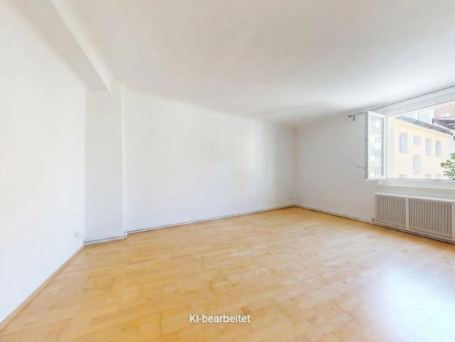 3 Zimmer Wohnung im Zentrum von Perchtoldsdorf | Balkon mit Blick auf die Burg
