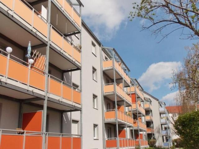 3 Zimmer Wohnung im 2. OG mit Balkon kein Aufzug