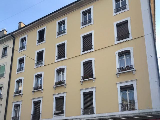 3 Zimmer Wohnung im 2. Stock
