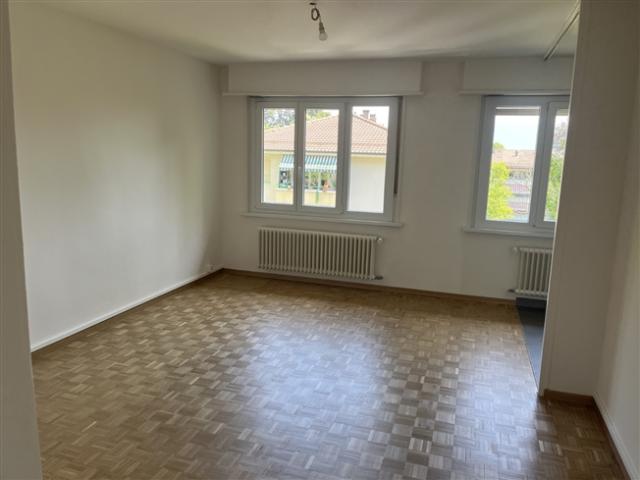 3 Zimmer Wohnung im 2. Stock
