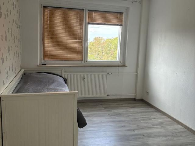 3 Zimmer Wohnung im 3. Obergeschoss mit Balkon und Keller